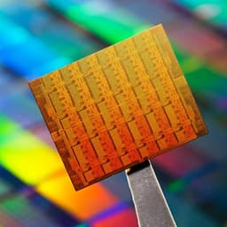 Intel показала футуристический 48-ядерный процессор